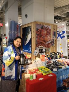 東京秋葉原にて、射水市商工会議所より、『福むぎ茶』出店